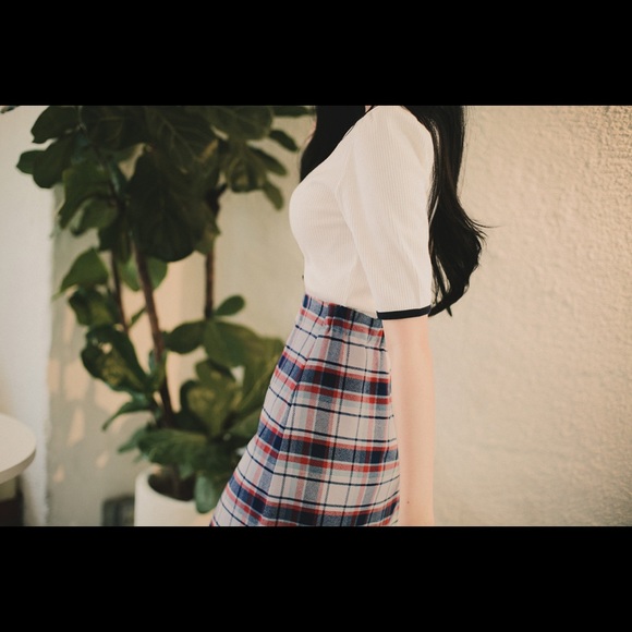 NWT White ringer cotton tshirt - Picture 2 of 3